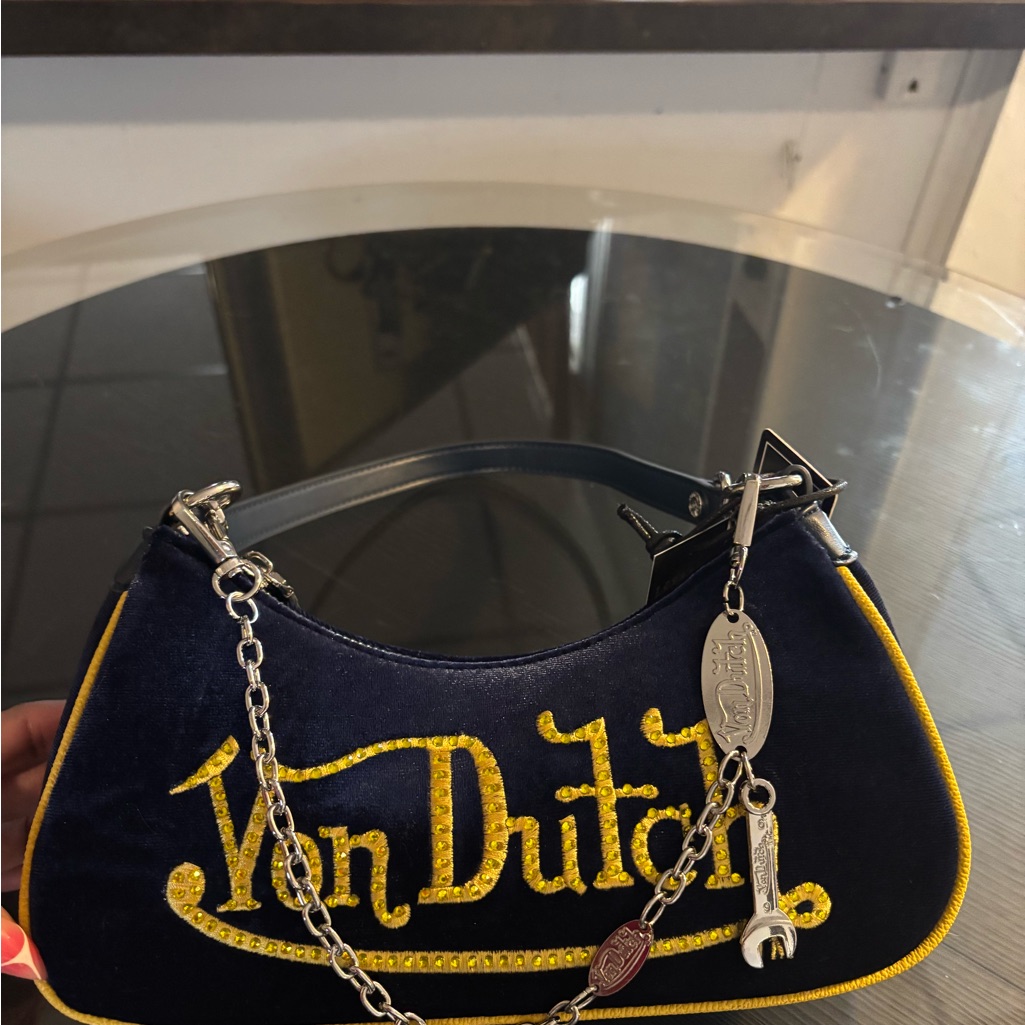 Von Dutch Navy Velvet Shoulder Bag With Yellow Logo And Chain Detail